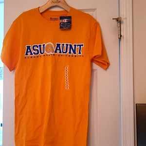 T shirt for college